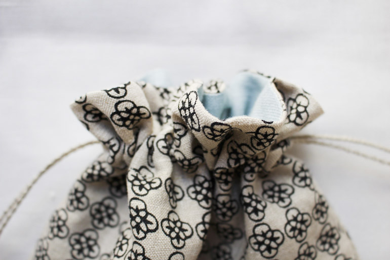 リネンプリントルールー<br />巾着セット